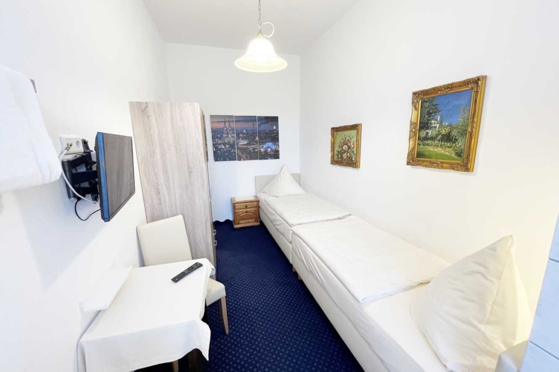 Monteurzimmer Koeln K85 01