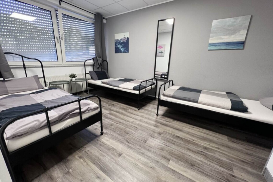 BH03 BH04 Monteurzimer Solingen (1)