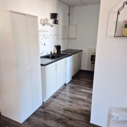 BH03 BH04 Monteurzimer Solingen (12)