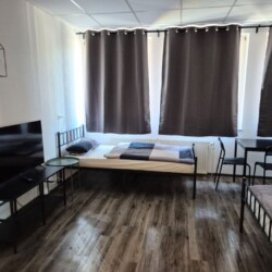 BH03 BH04 Monteurzimer Solingen (7)