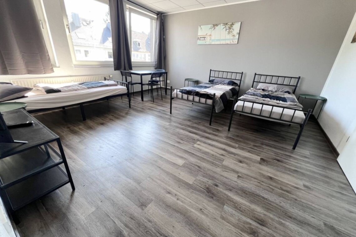 BH03 BH04 Monteurzimer Solingen (8)