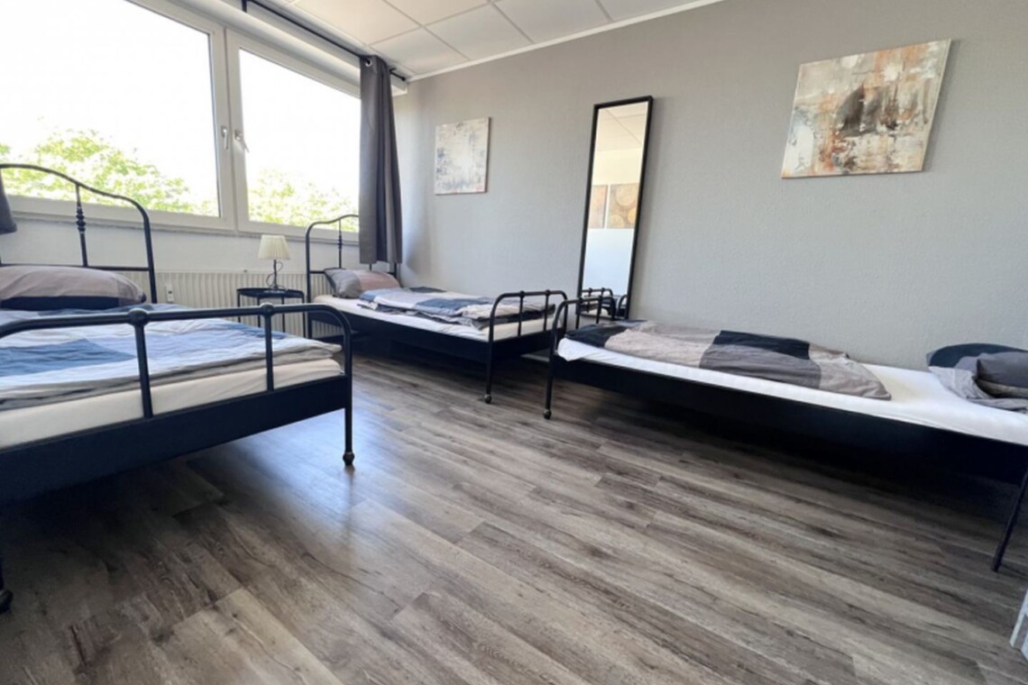 BH06 BH07 Monteurzimer Solingen (4)