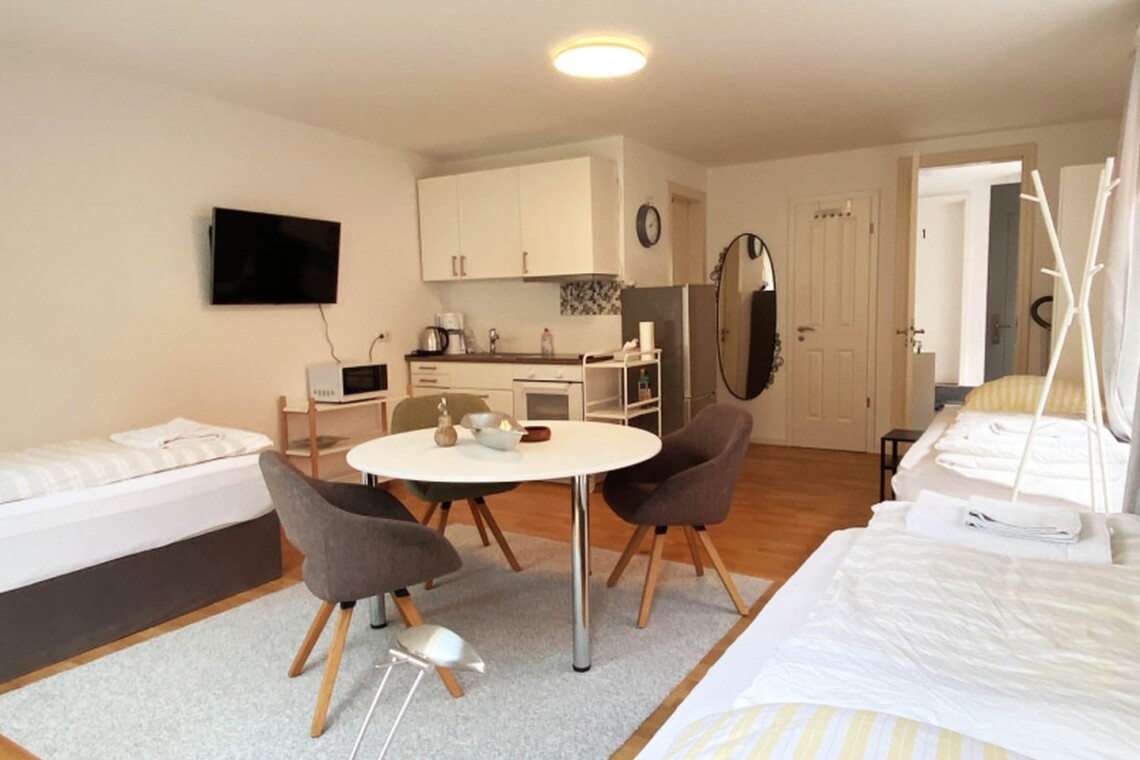 FR10 FR010a Monteurzimmer Kelkheim (9)