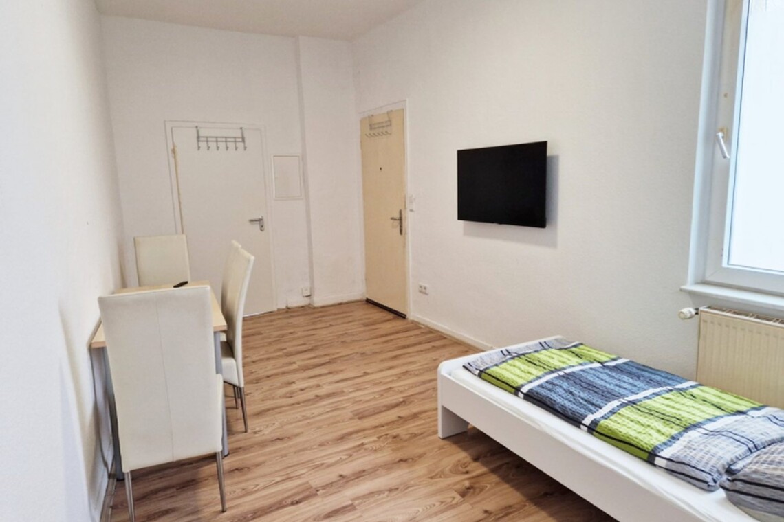 L20 L22 Monteurzimmer Leverkusen (8)