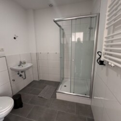 L33 L34 Monteurzimmer Leverkusen (8)