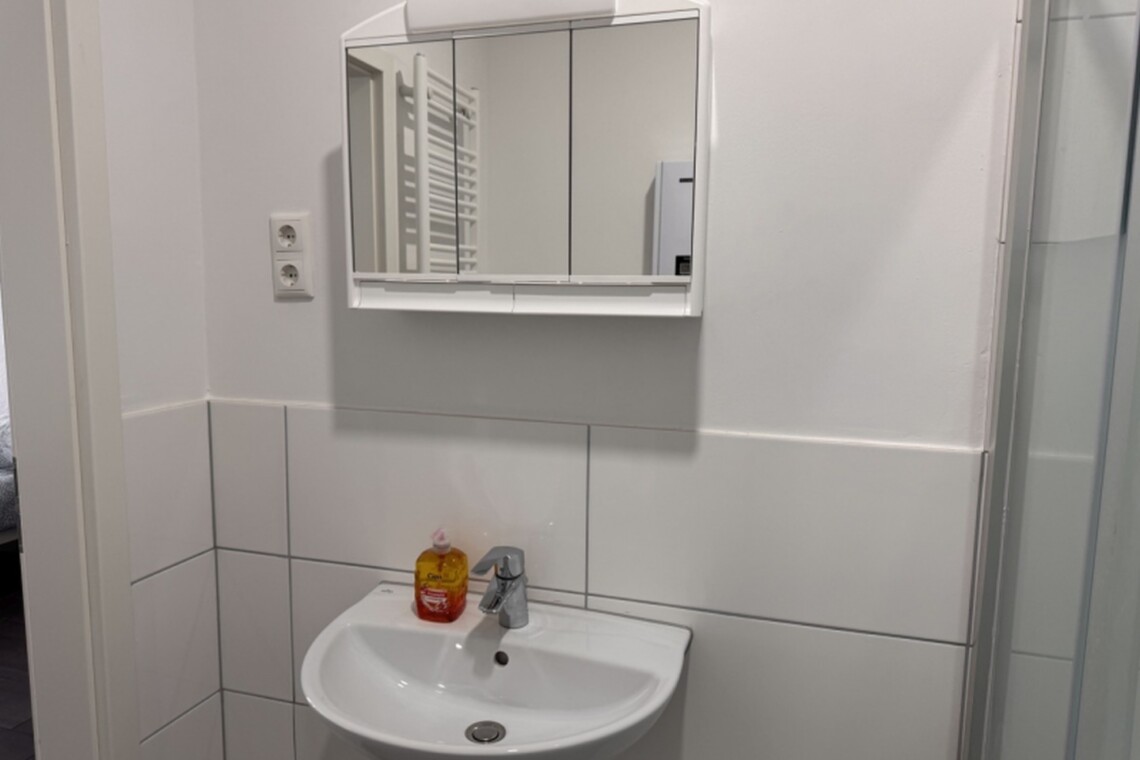 L35 L36 Monteurzimmer Leverkusen (18)