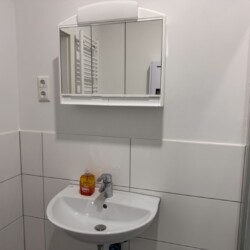 L35 L36 Monteurzimmer Leverkusen (18)