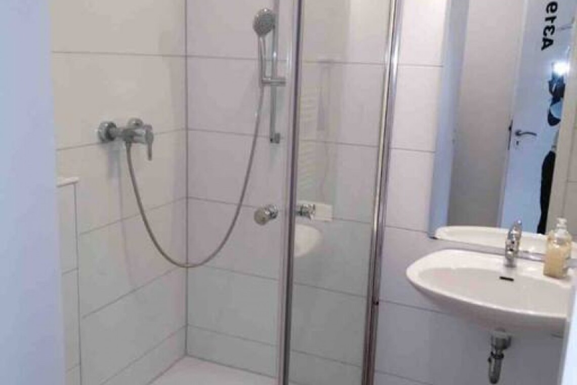 Monteurzimmer Airportflat 4