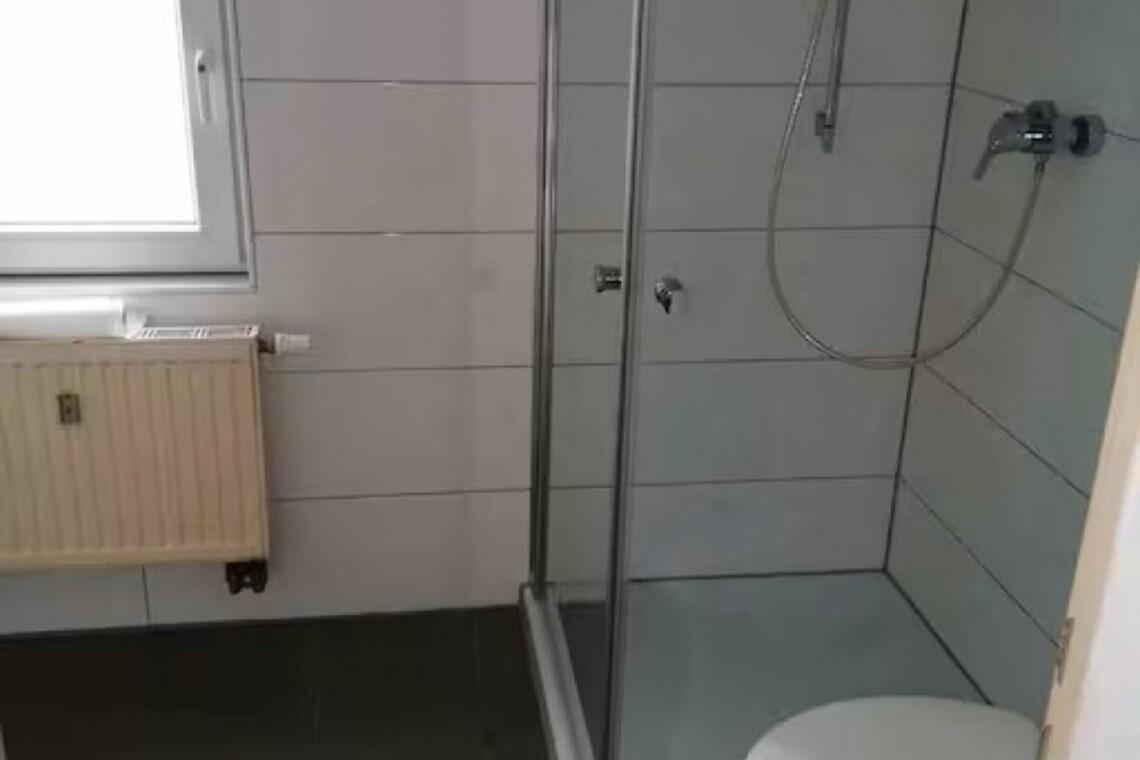 Monteurzimmer Airportflat 8