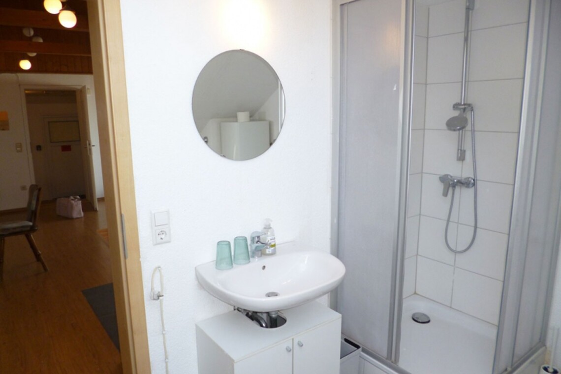 NU02a NU02b Monteurzimmer Vohringen (13)