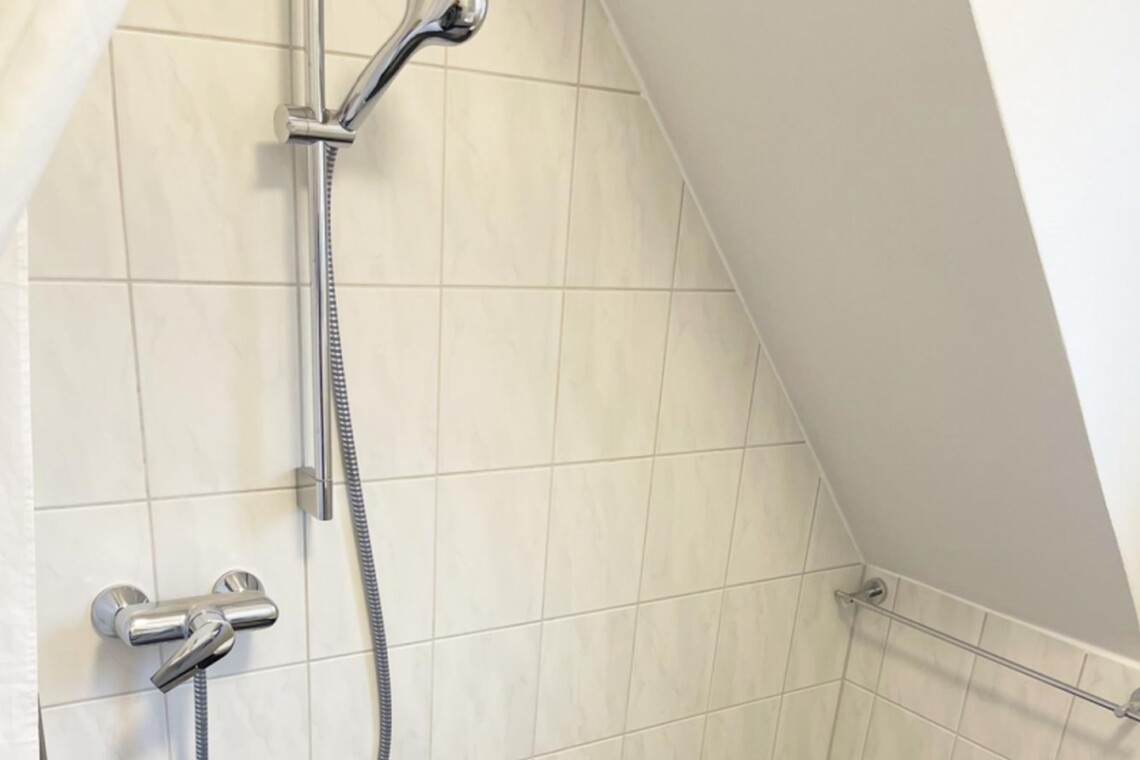 SU03 SU05 Monteurzimmer Siegburg (11)