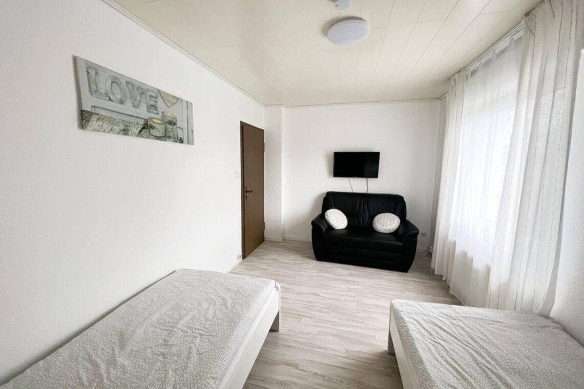 SU03 SU05 Monteurzimmer Siegburg (15)