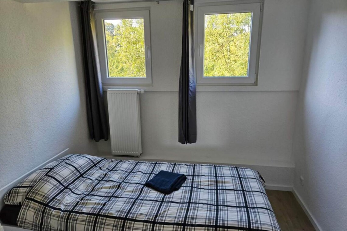 BIT02 Monteurzimmer Gondenbrett (1)