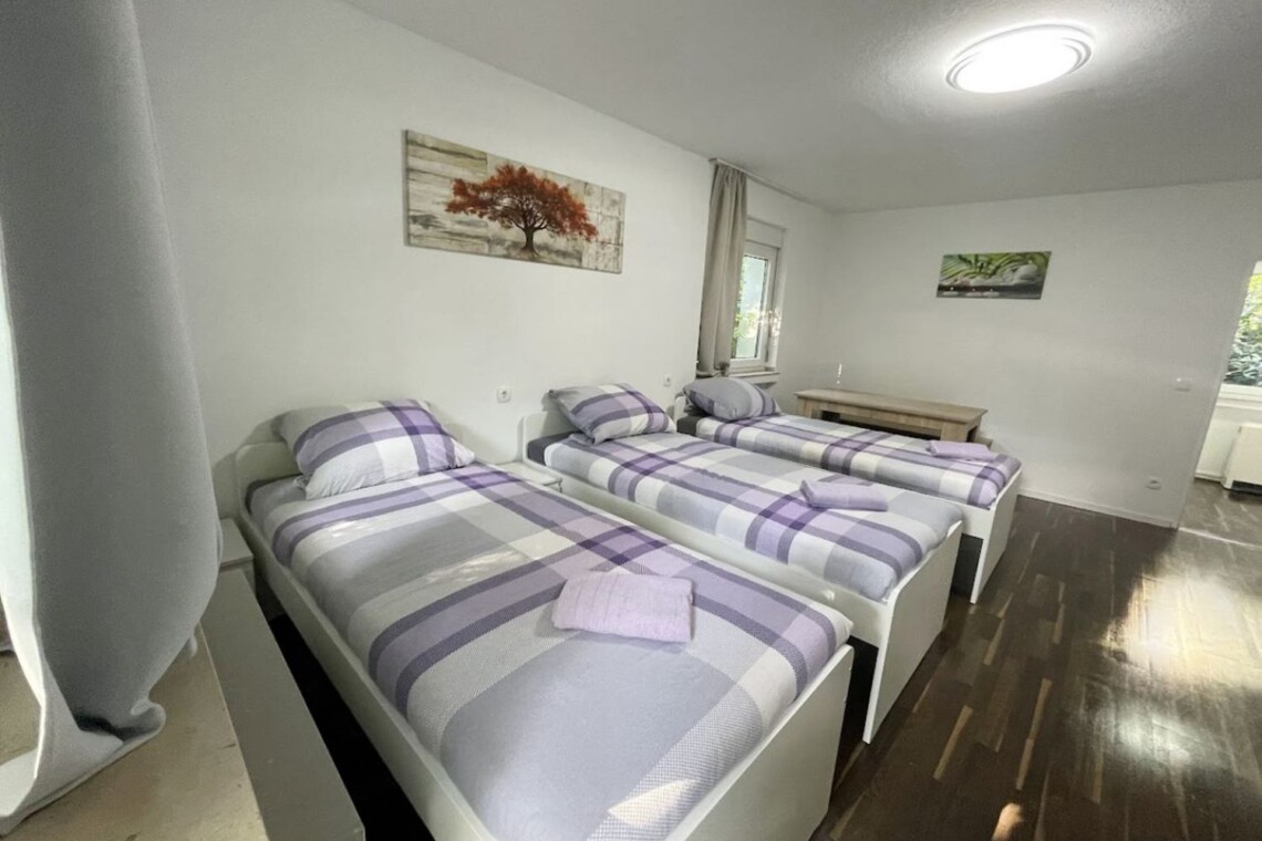 E04 Monteurimmer Essen (8)