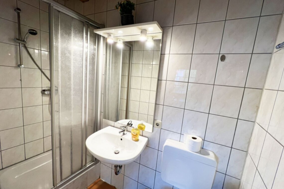 KUC06 Monteurzimmer Burscheid (9)