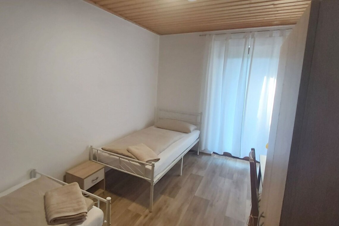 NÜ03 Monteurzimmer Langenloh (3)