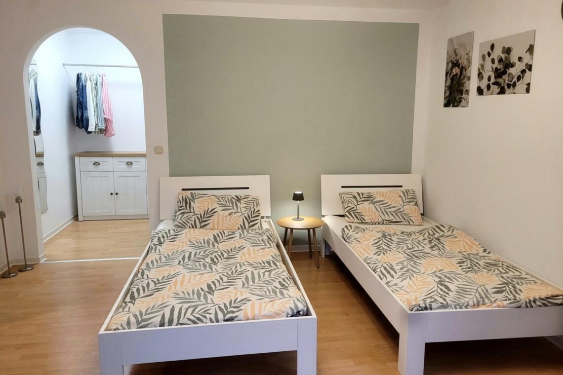 TÜ01 Monteurzimmer Kusterdingen (8)