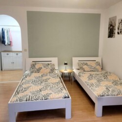 TÜ01 Monteurzimmer Kusterdingen (8)